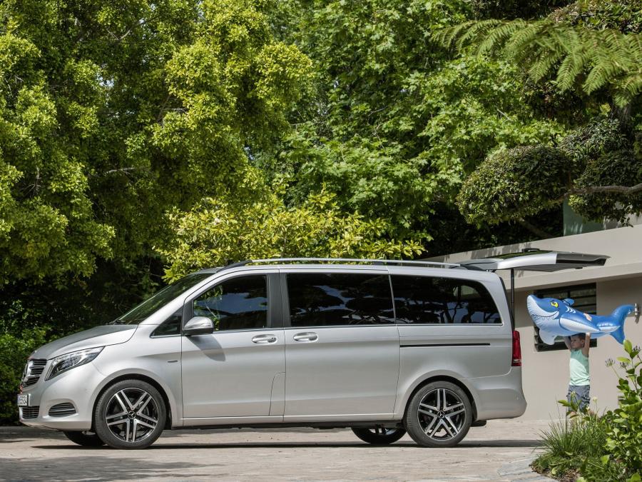  Mercedes-Benz V250 BlueTec Avantgarde Line 2014 года  (фото 4 из 22)